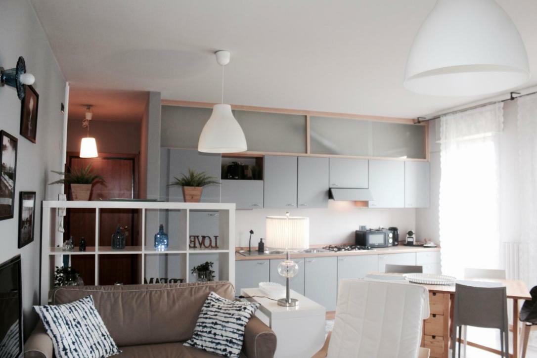 Apartamento Charming Rímini Exterior foto